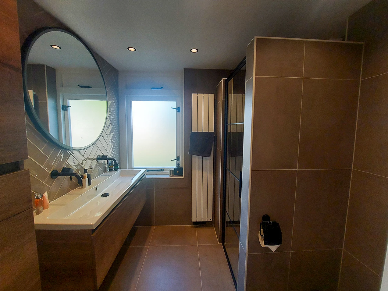 Bold Coffee Badkamer - sfeervolle badkamer 12