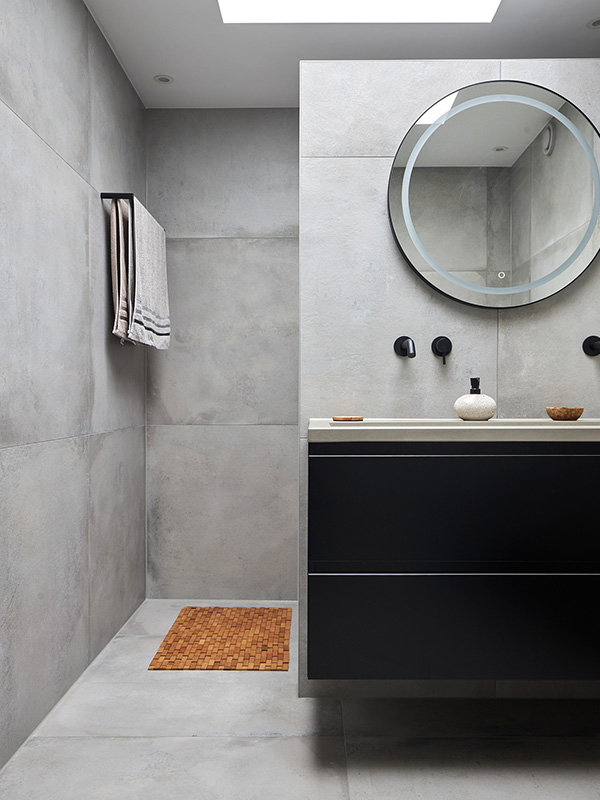 Brutalisme Badkamer - sfeervolle badkamer 5