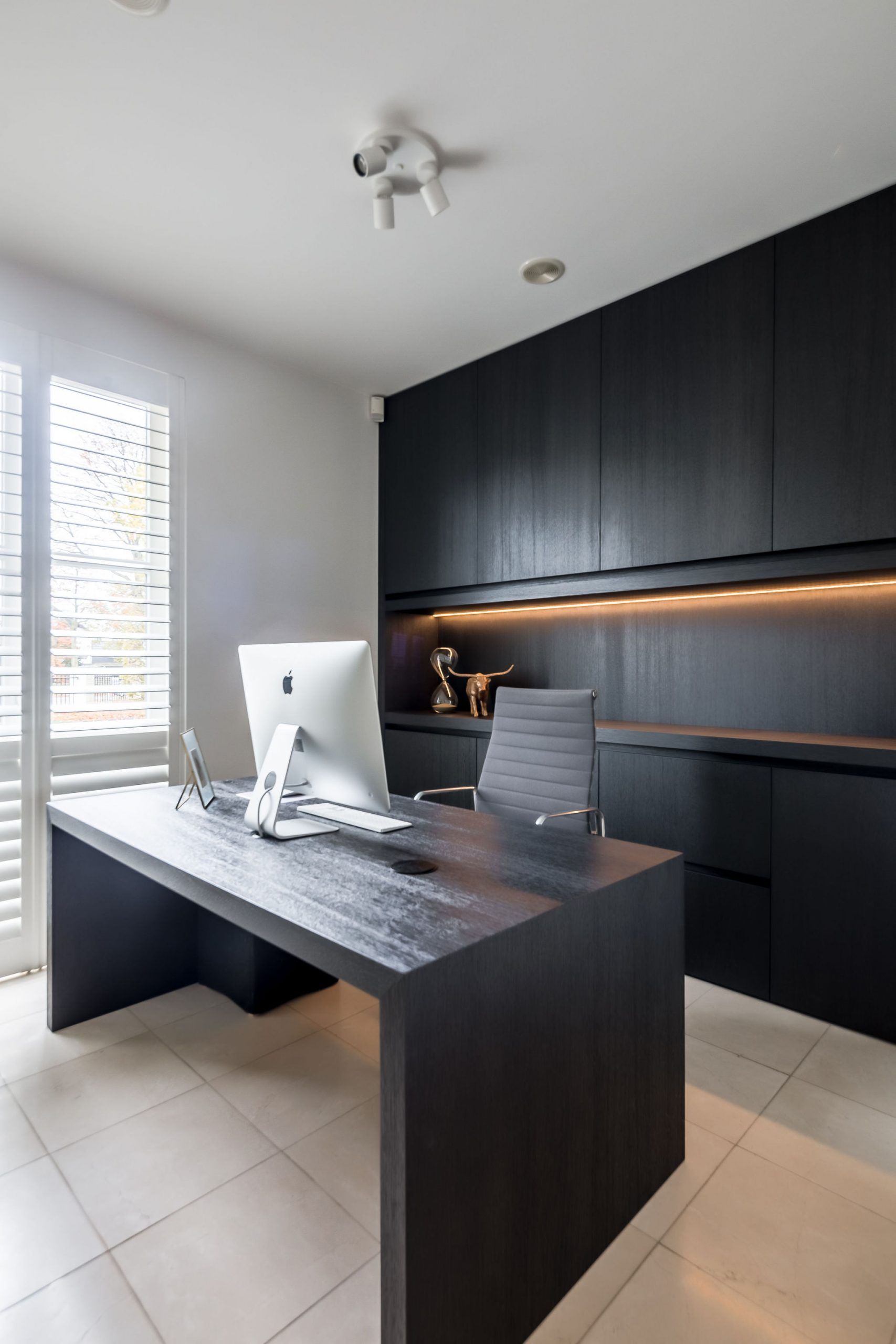 Midcentury Modern Werkkamer - sfeervolle werkkamer 5