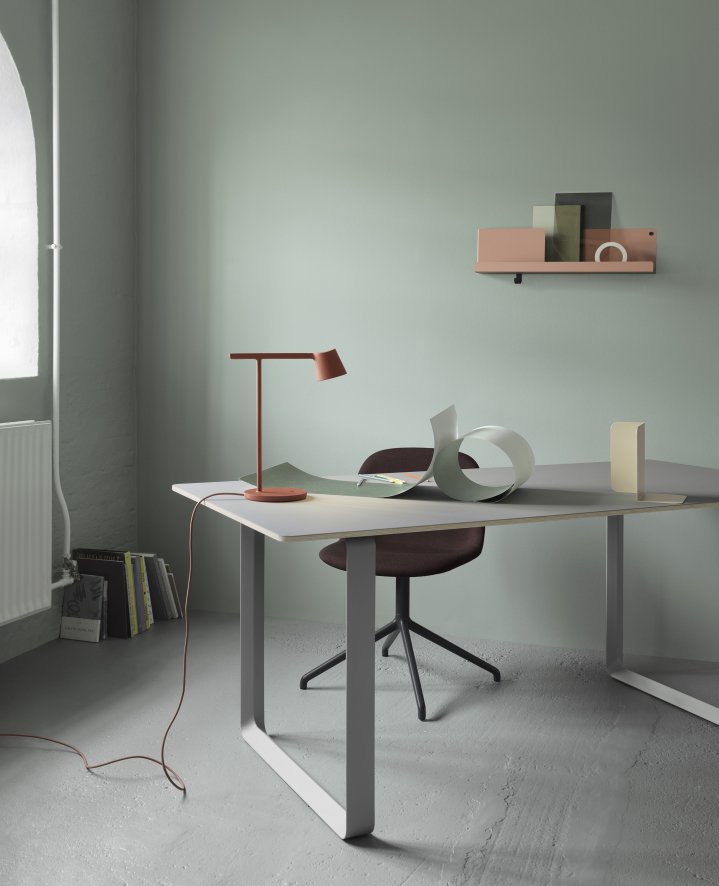 Muuto Tip lamp