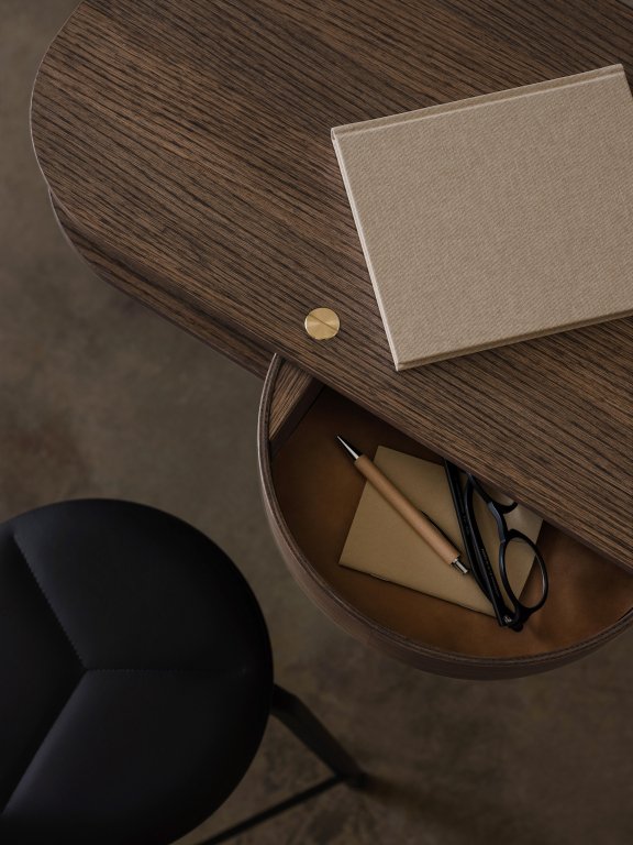 Ferm Living Oblique Console Gerookt Eiken