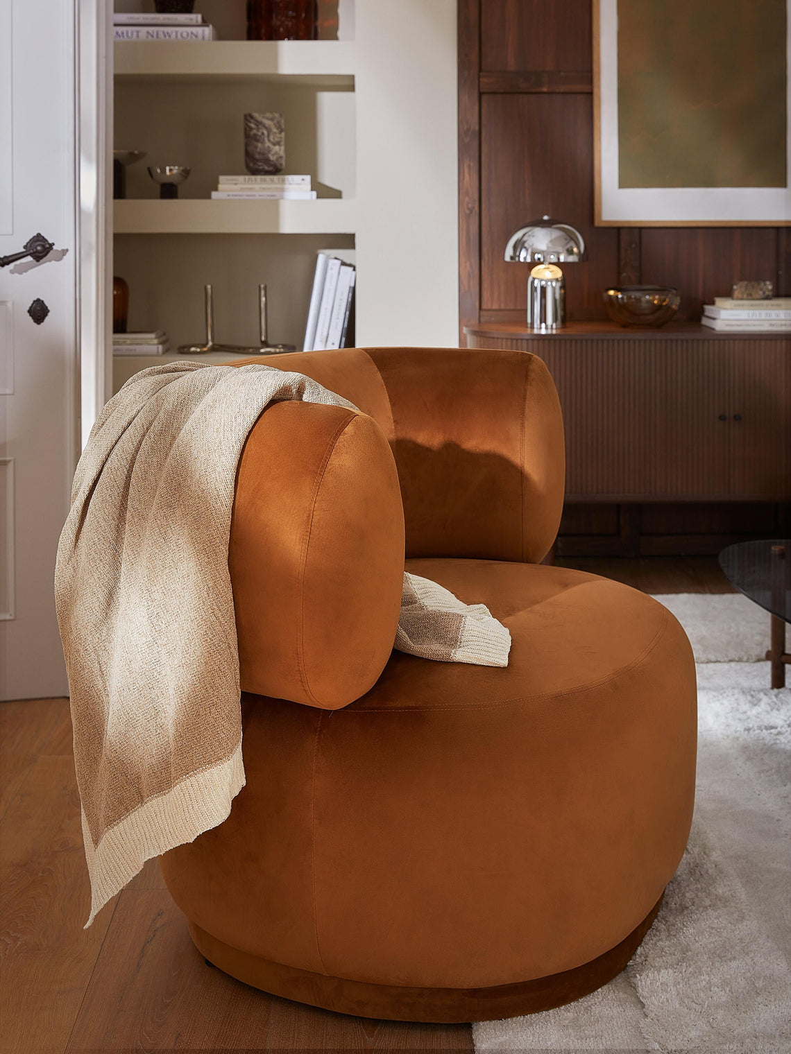 Fluwelen Fauteuil met Gebogen Houten Frame